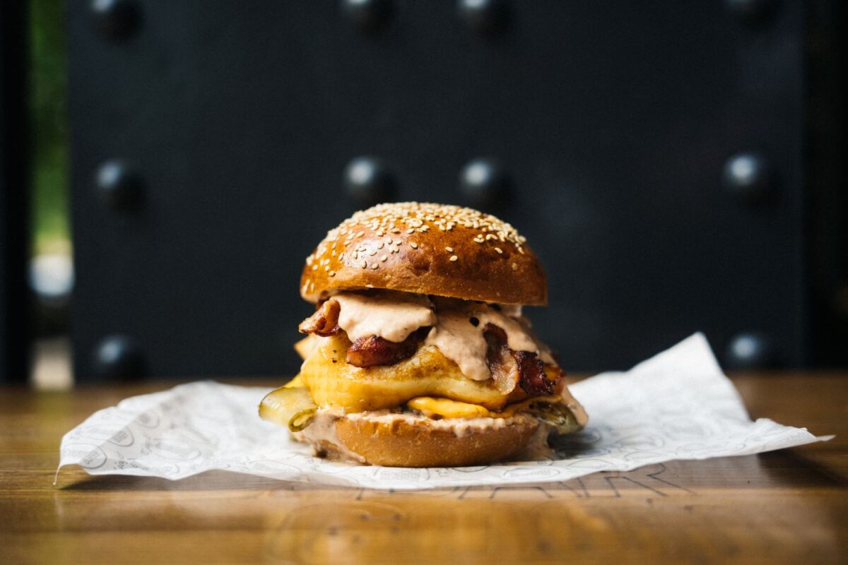 hello varázs goodbar hamburger szósszal