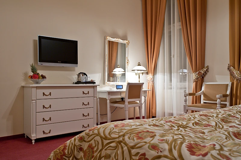 alqush-downtown-hotel-hello-kedvezmeny-praga-szoba