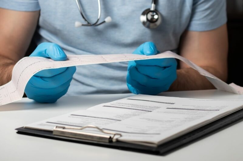 hello varázs magán ambulancia állapotfelmérés ekg kiértékelés