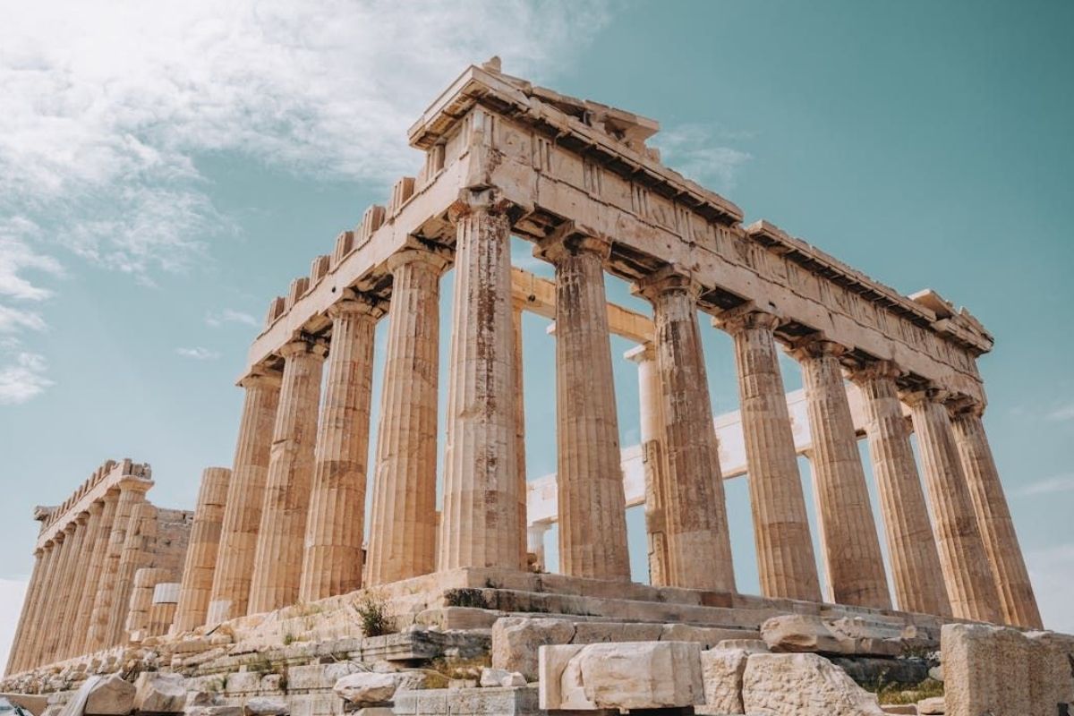 hello varázs dave red athens parthenon