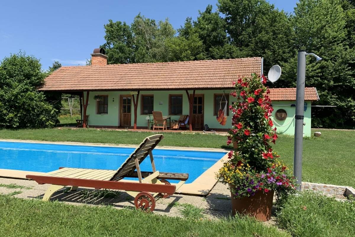 kerca-bio-farm-hello-kedvezmeny-la-finca-medence
