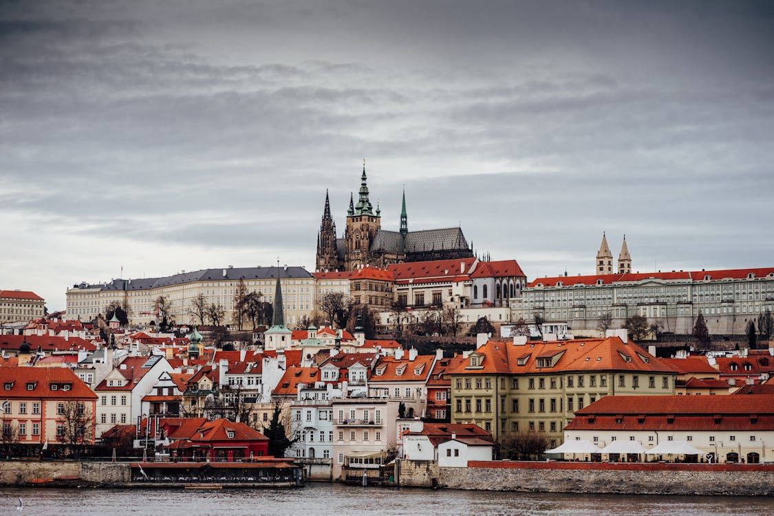 hotel-embiance-praga-cseh-hello-kedvezemeny-latkep